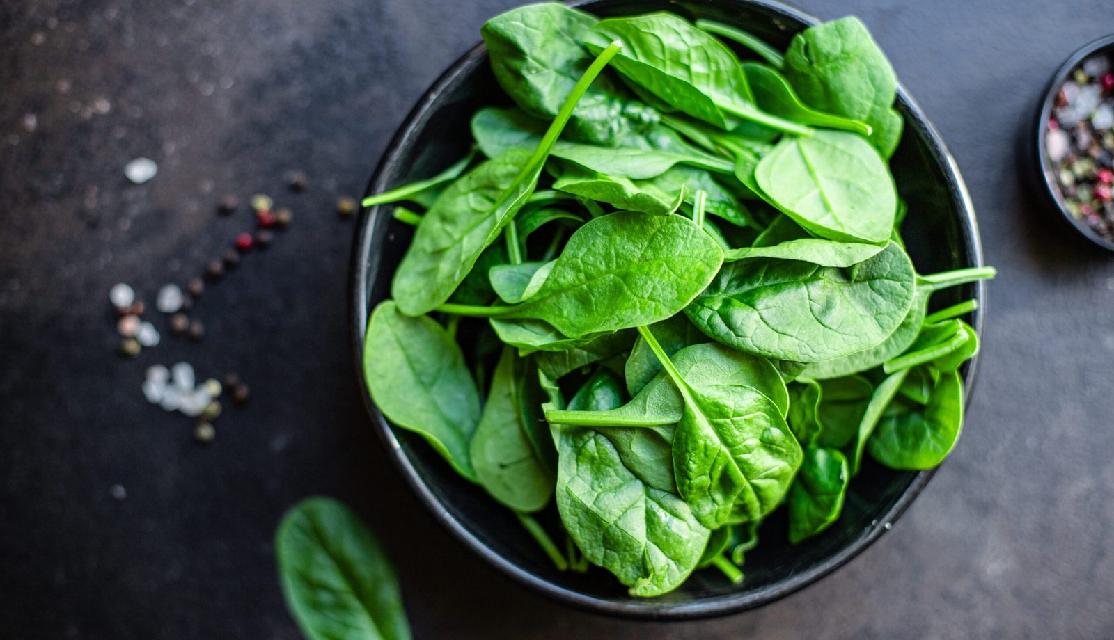 spinach-green-juicy-leaves-organic-salad-serving-portion-size